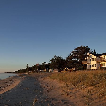 Oscoda Huron House B&B 외부 사진