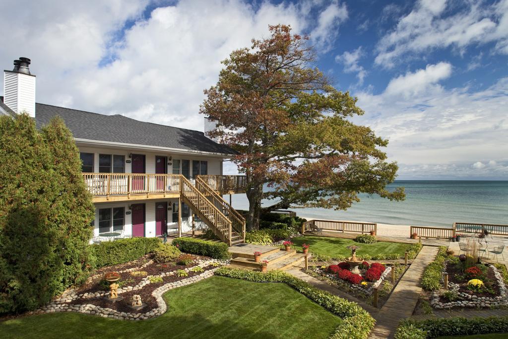 Oscoda Huron House B&B 외부 사진